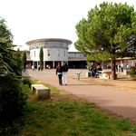 Cour intÃ©rieure du CollÃ¨ge RenÃ© Cassin